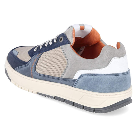 Low-Top Sneaker