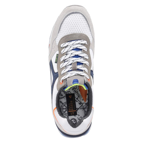Low-Top Sneaker