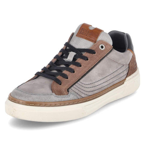 Low-Top Sneaker