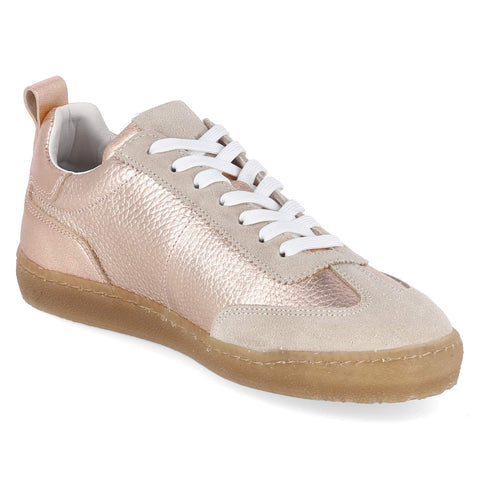 Low-Top Sneaker
