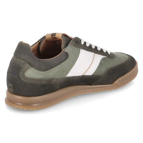 Low-Top Sneaker