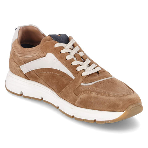 Low-Top Sneaker