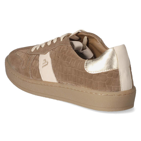 Low-Top Sneaker