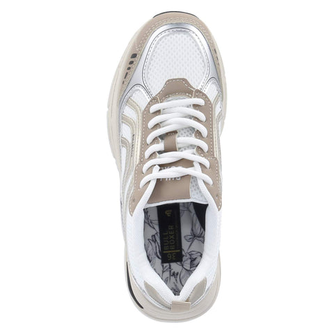 Low-Top Sneaker