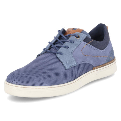 Low-Top Sneaker