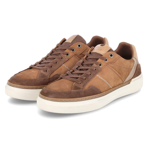 Low-Top Sneaker