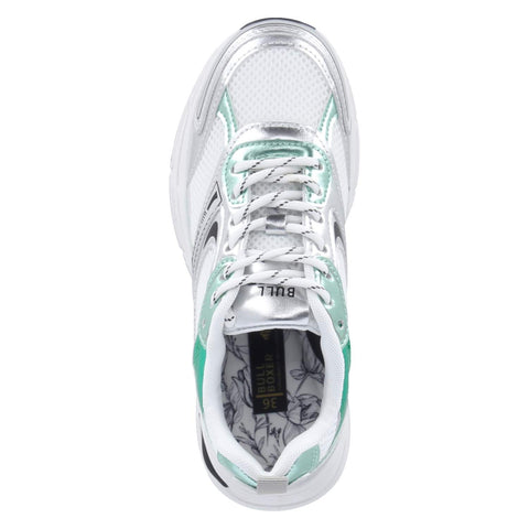 Low-Top Sneaker