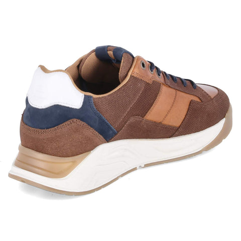 Low-Top Sneaker