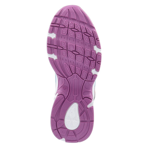 Low-Top Sneaker