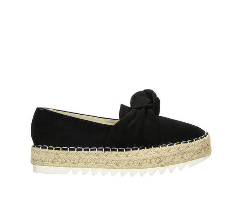 6VR155001 F4T Black Leather Suede Espadrille&nbsp;Step up your casual style with this sleek black espadrille. Made from soft leather suede, it features a knotted detail on the upper and a classic braided jute sole, giving you both comfort and a touch of sophistication for any outing.