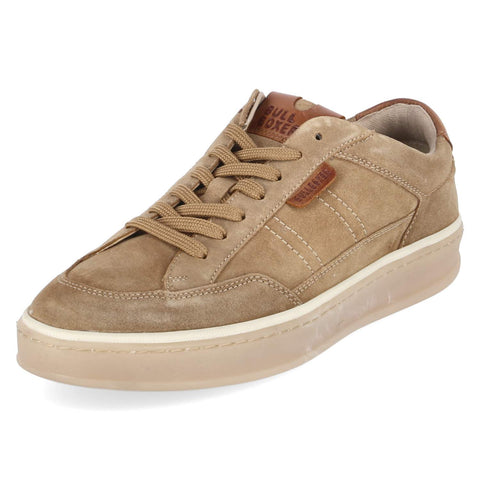 Low-Top Sneaker