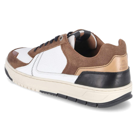 Low-Top Sneaker