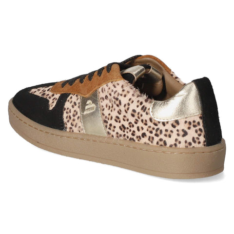 Low-Top Sneaker