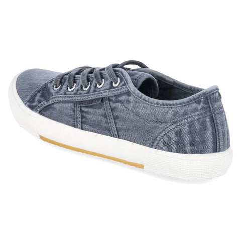 Low-Top Sneaker