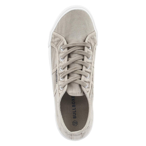 Low-Top Sneaker