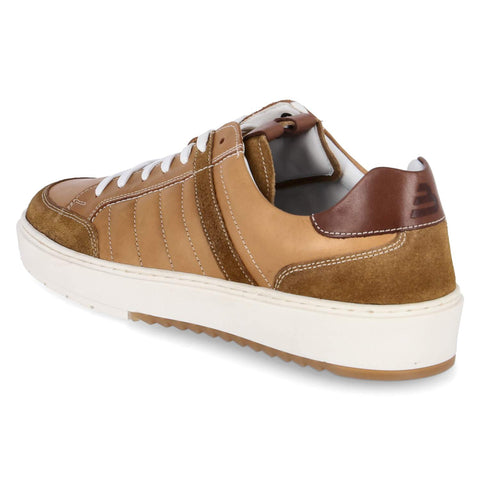 Low-Top Sneaker