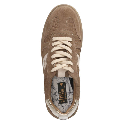Low-Top Sneaker