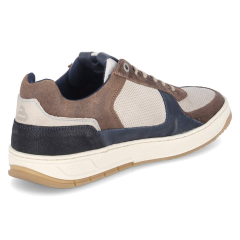 Low-Top Sneaker