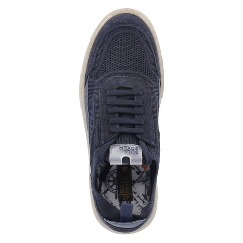 Low-Top Sneaker