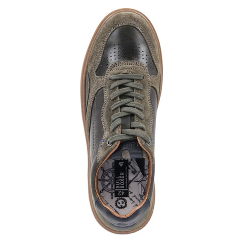 Low-Top Sneaker