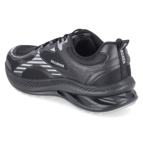 Low-Top Sneaker