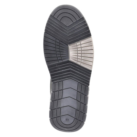 Low-Top Sneaker
