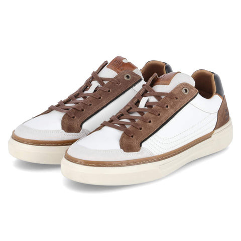 Low-Top Sneaker