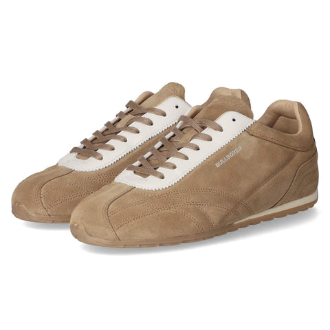 Low-Top Sneaker