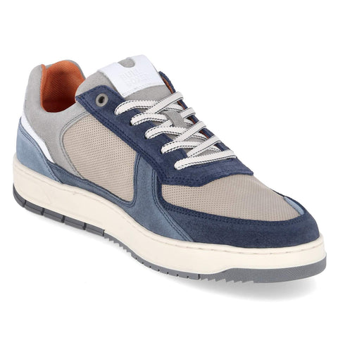 Low-Top Sneaker