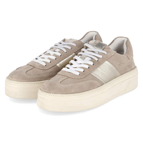 Platform sneaker