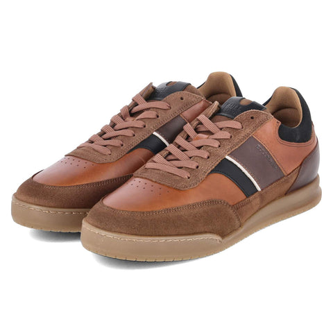 Low-Top Sneaker