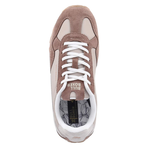 Low-Top Sneaker