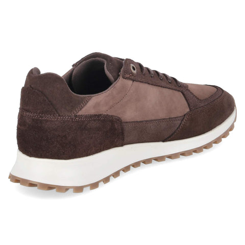 Low-Top Sneaker