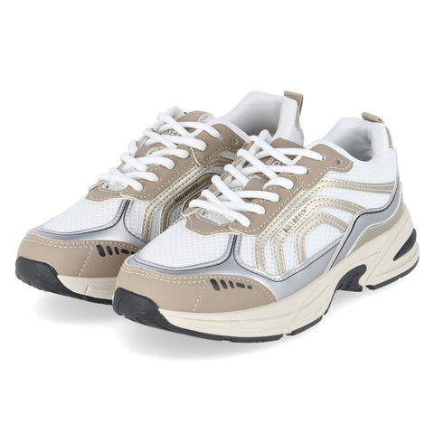 Low-Top Sneaker