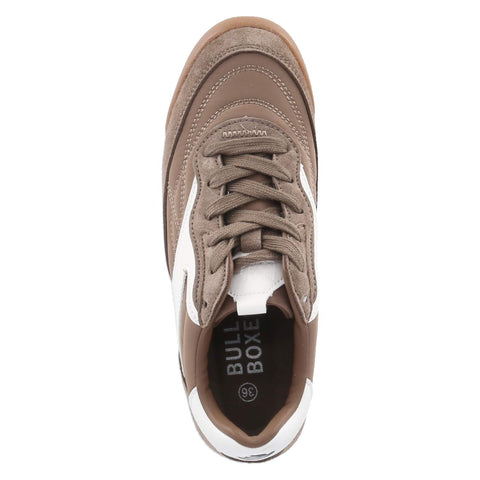 Low-Top Sneaker