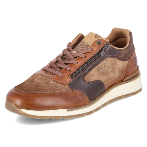 Low-Top Sneaker