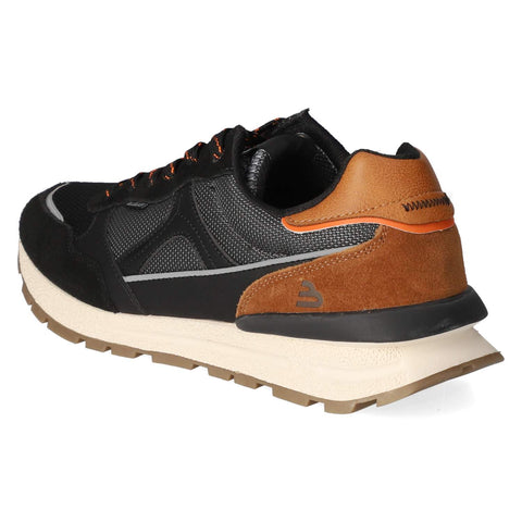 Low-Top Sneaker