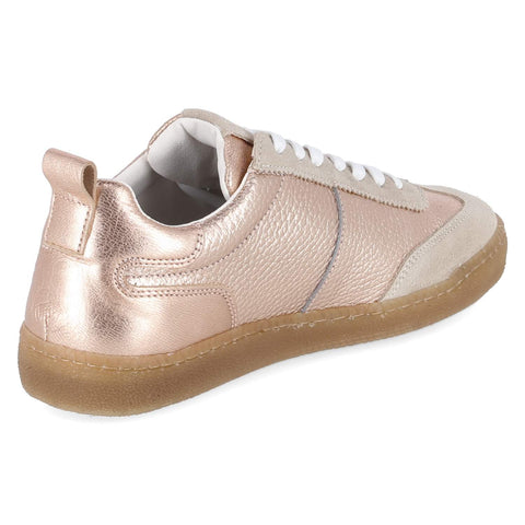 Low-Top Sneaker