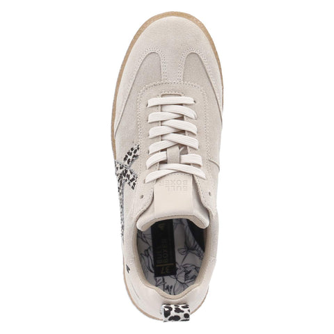 Low-Top Sneaker