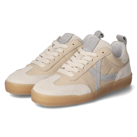 Low-Top Sneaker