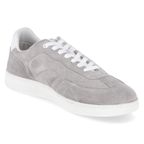 Low-Top Sneaker