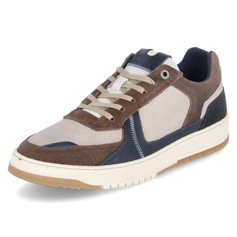 Low-Top Sneaker
