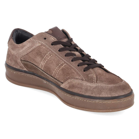 Low-Top Sneaker