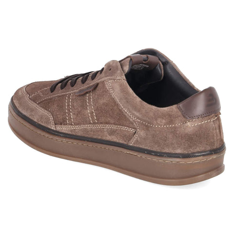 Low-Top Sneaker