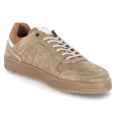 Low-Top Sneaker