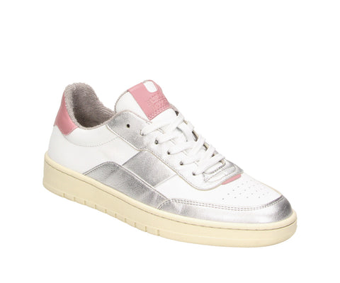 The 6CD0010101 1182 white-silver leather sneakers are the perfect blend of classic and cool. With a clean white base and sleek silver accents, these low-tops bring effortless style to any outfit