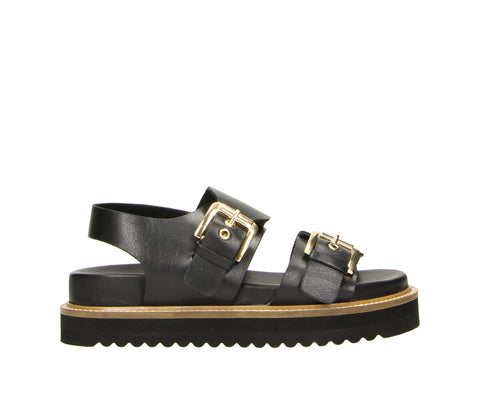 The 6GL0091001 2100 black leather flatform sandals are your go-to for edgy summer vibes. With a chunky sole for that extra boost and sleek adjustable straps, they’re equal parts cool and comfy.