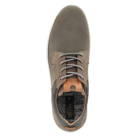 Low-Top Sneaker