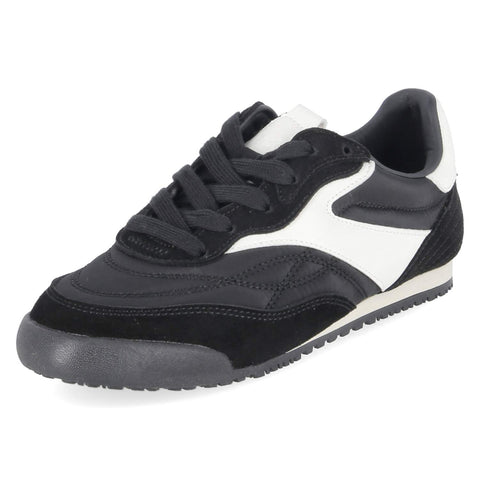 Low-Top Sneaker