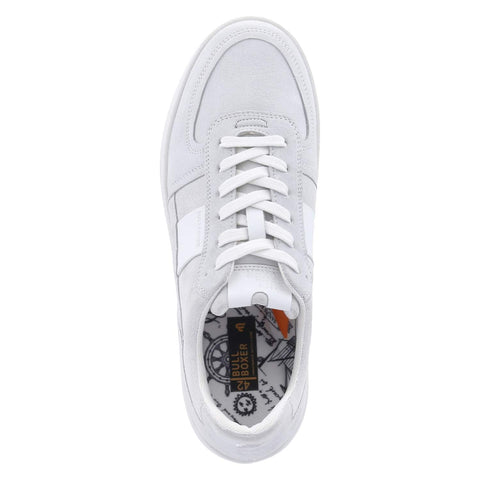 Low-Top Sneaker
